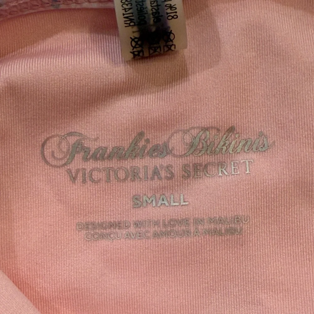 Frankies Bikinis new without